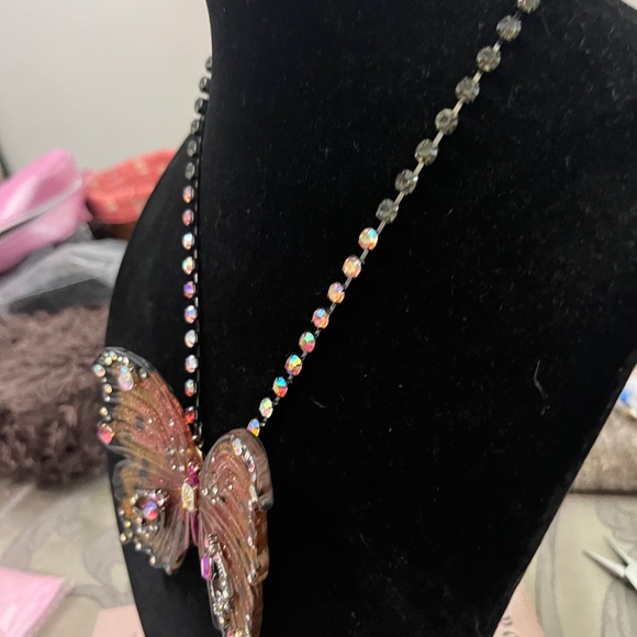 Betsey Johnson RARE Elegant Butterfly Pendant Necklace - Picture 3 of 8